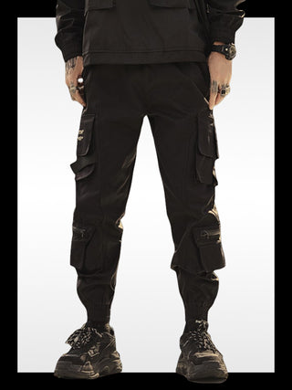 Cargo pants techwear